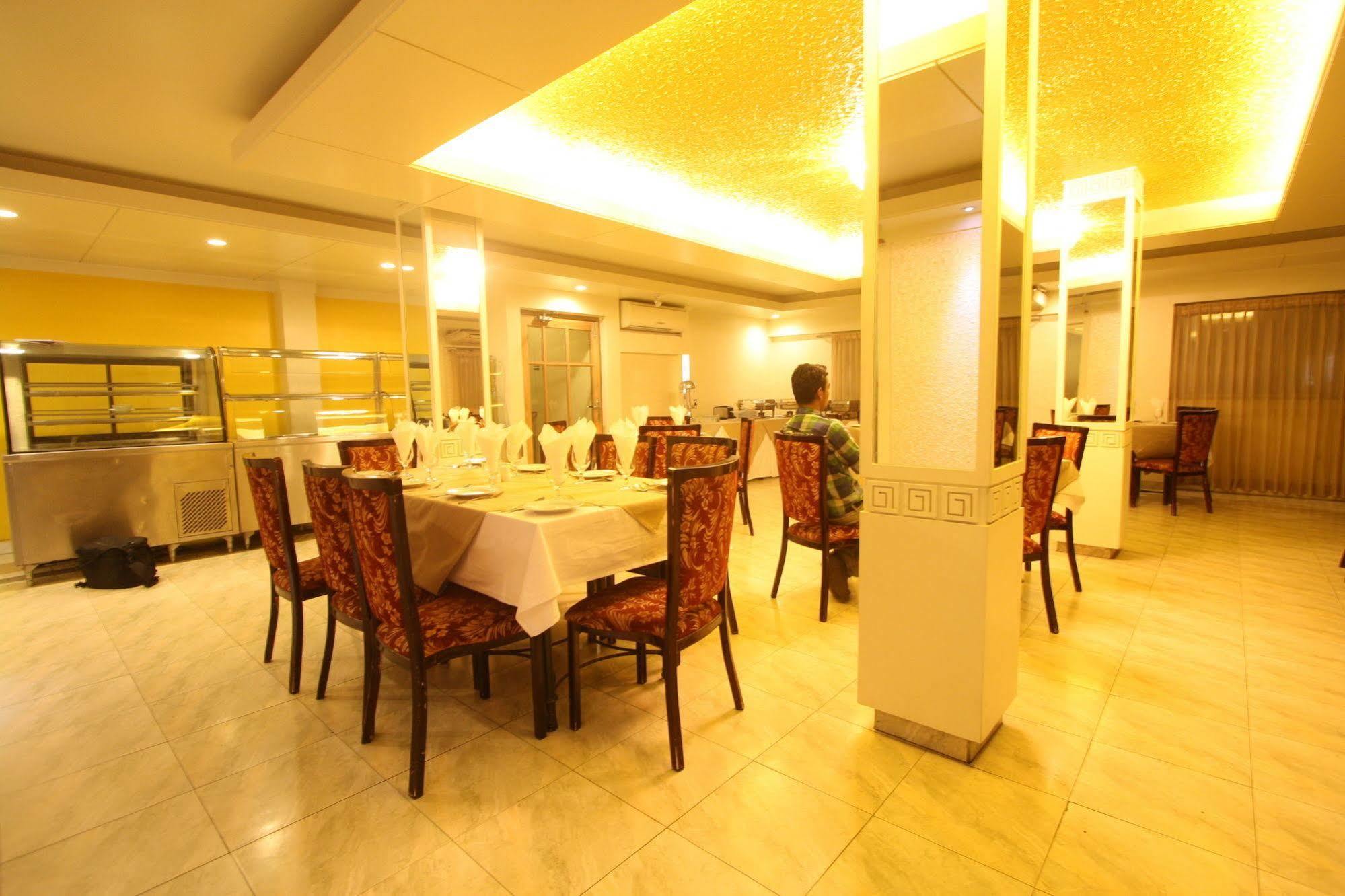 Hotel Ornate Dhaka Zewnętrze zdjęcie